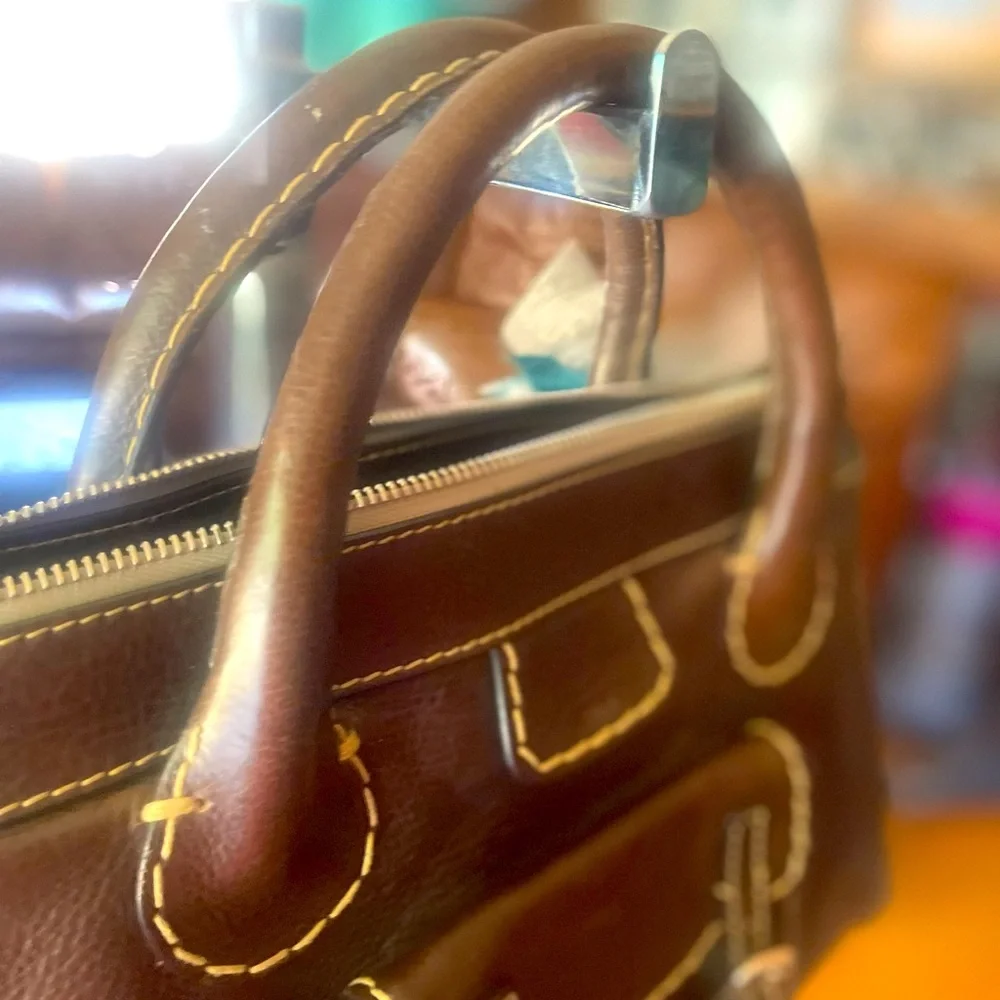 Chloe Handbag - Picture 7 of 11